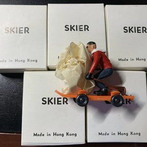 5 - MARX 1960's SKIER SKIING MAN ON WHEELS PLASTIC PLAYSET FIGURE W/ BOX NOS Mib